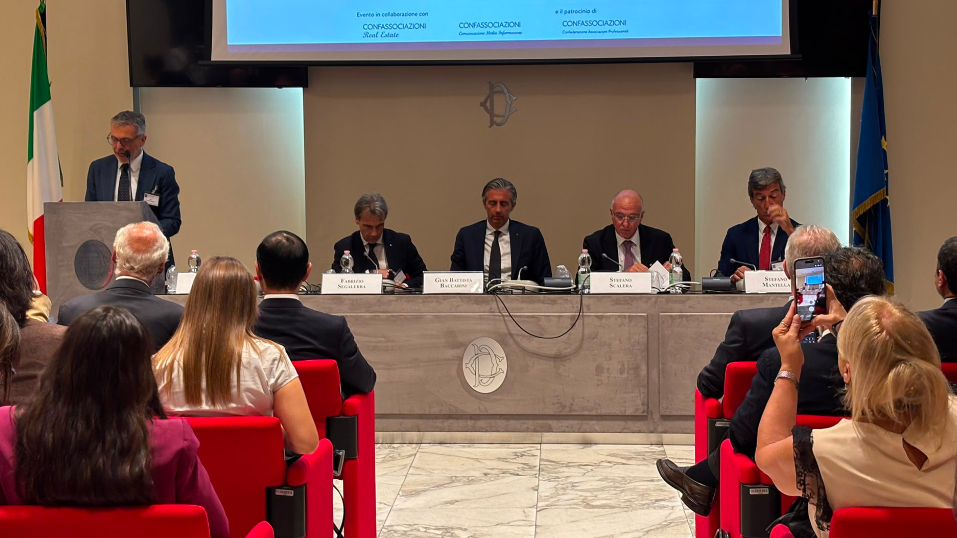Paolo Leccese alla conduzione di un evento alla Camera dei Deputati
